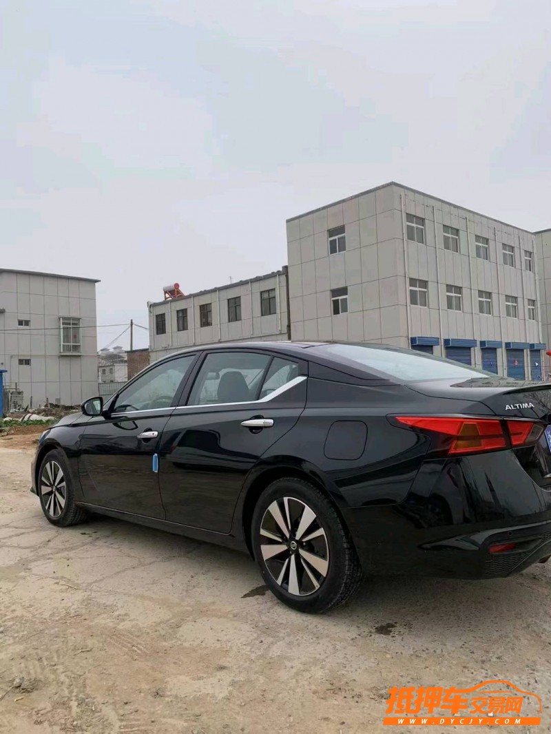 安陽21年日產天籟4