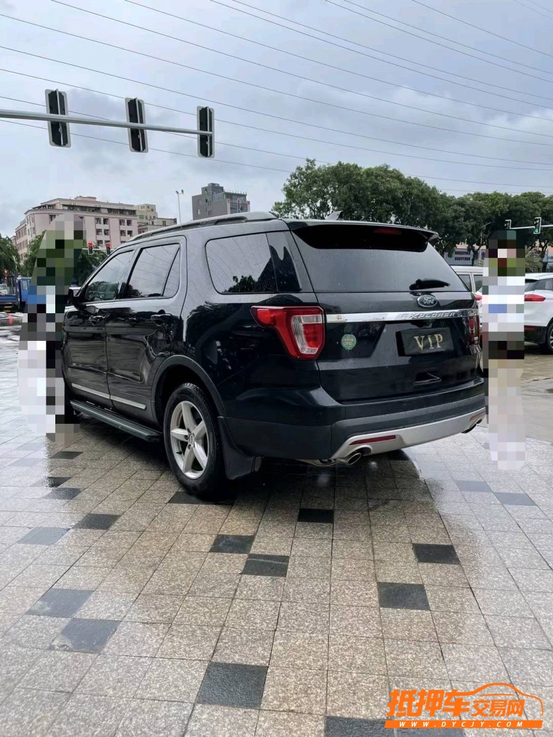 东莞18年福特探险者8