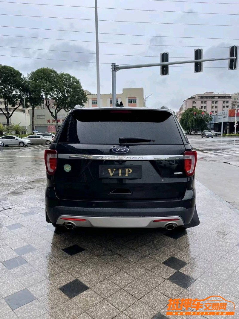 东莞18年福特探险者9