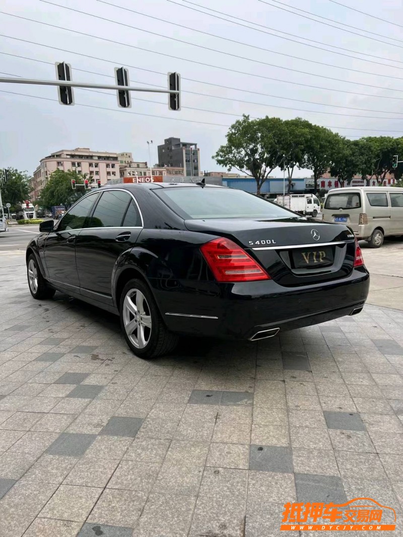 东莞11年奔驰S8