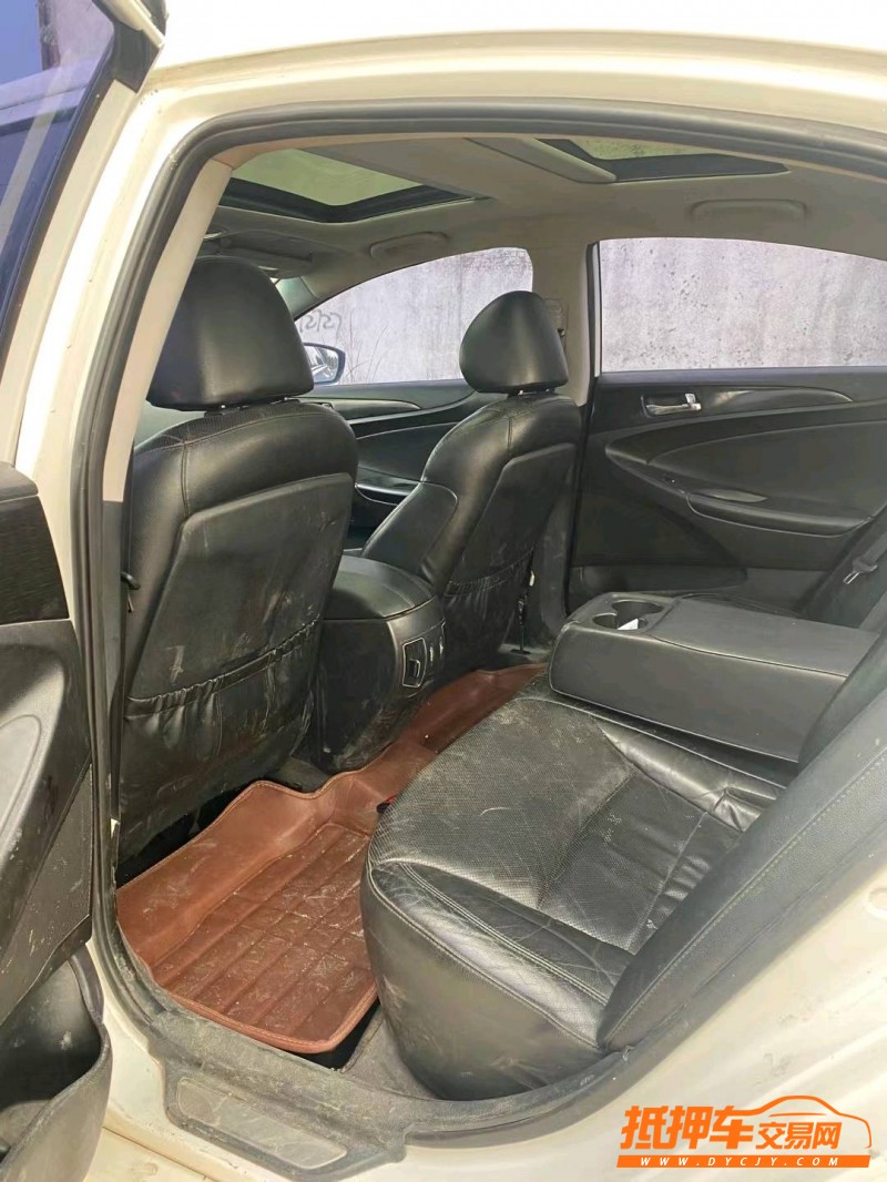 徐州12年现代索纳塔八4