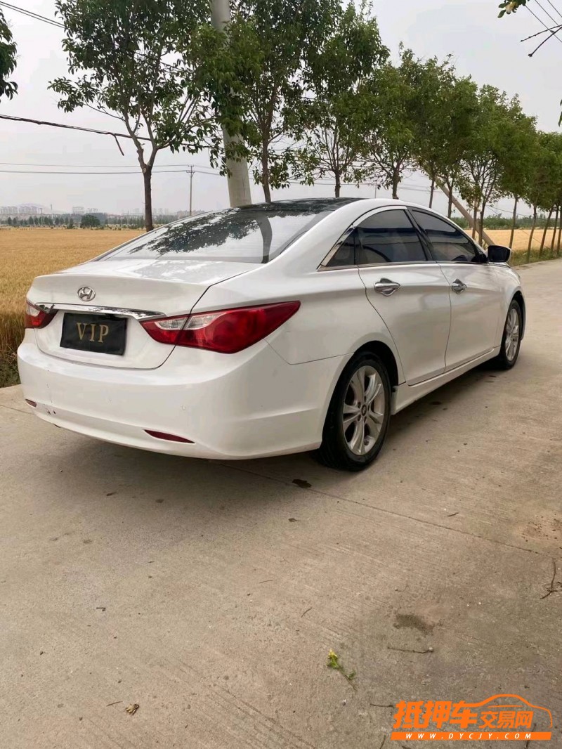 徐州12年现代索纳塔八8