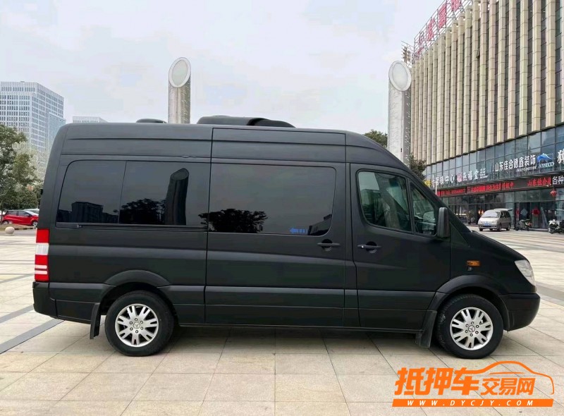 潍坊13年奔驰斯宾特3