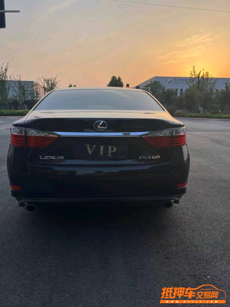 徐州16年雷克萨斯ES9