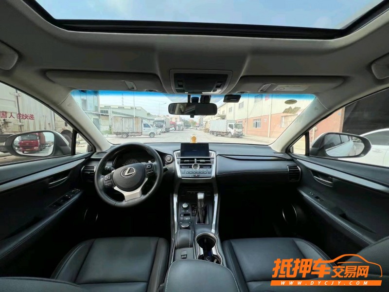 东莞16年雷克萨斯NX2
