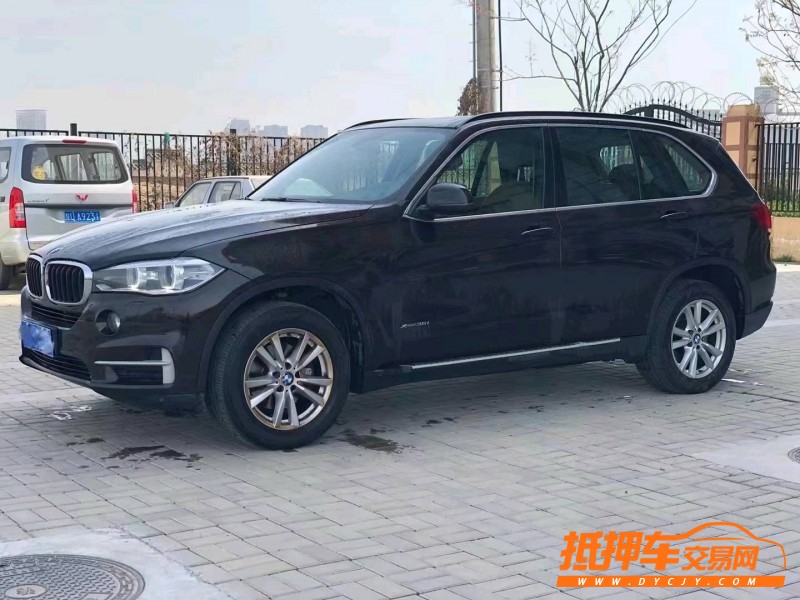 延安15年寶馬X57