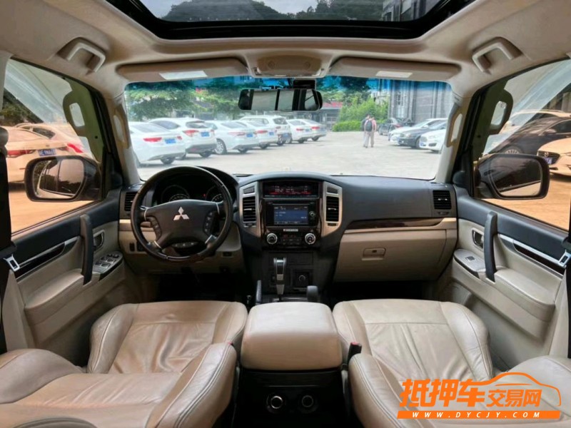 东莞18年三菱欧蓝德5