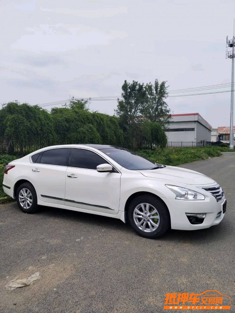 沈陽15年日產天籟3