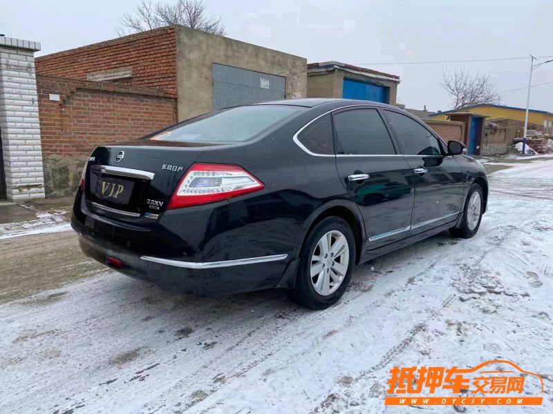 沈陽12年日產天籟4