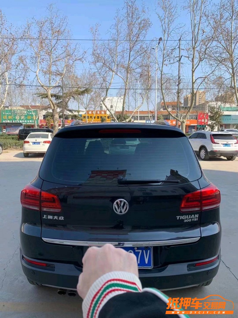 潍坊16年大众途观4