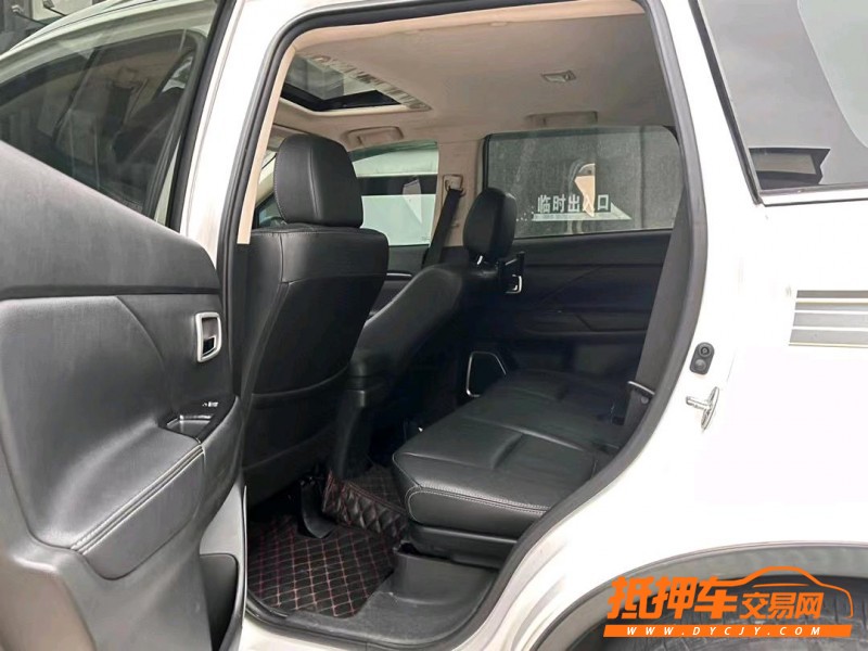 东莞18年三菱欧蓝德5