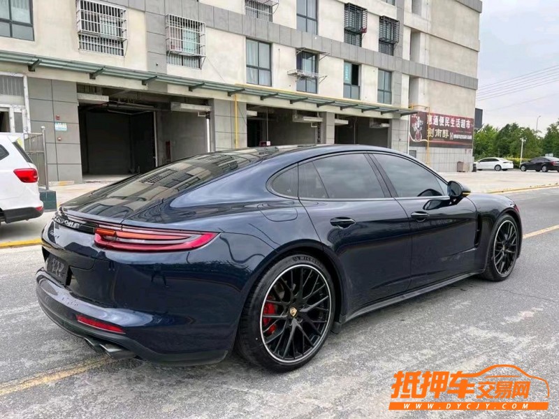 鹽城17年保時捷帕拉梅拉4
