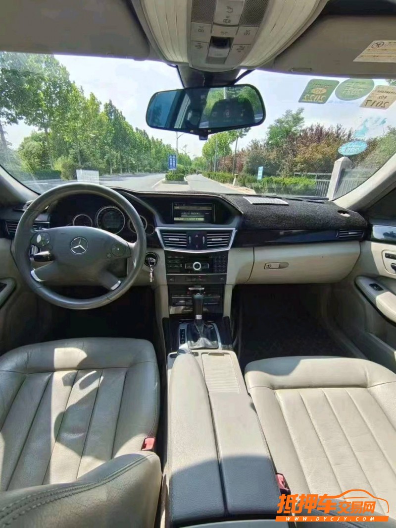 烟台10年奔驰E8