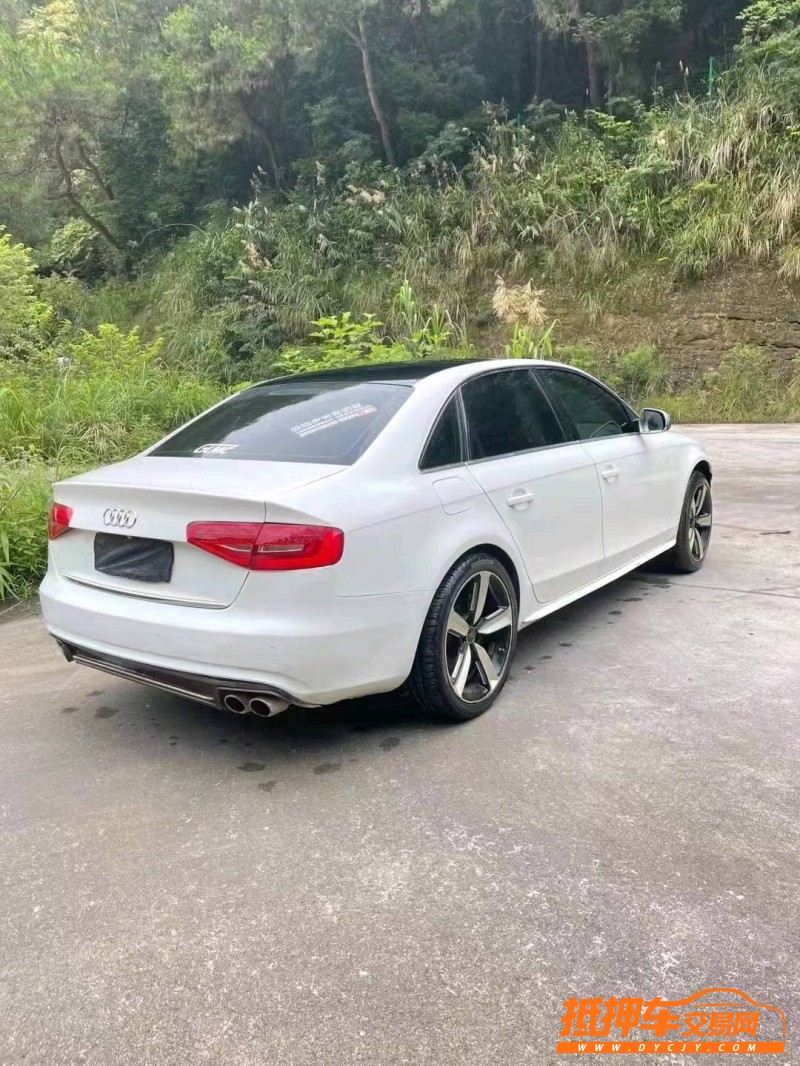 防城港14年奧迪A4L7