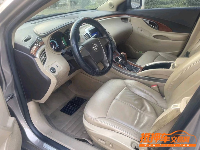 徐州13年别克君越4