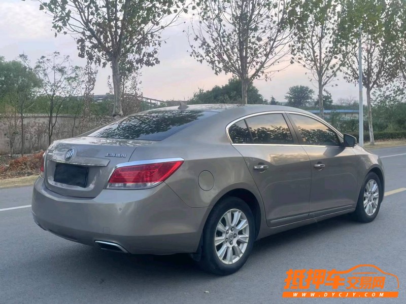 徐州13年别克君越7