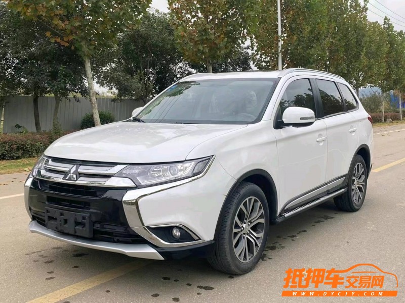 徐州18年三菱欧蓝德7