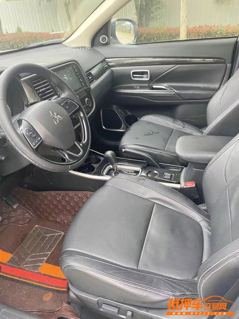 徐州18年三菱欧蓝德6