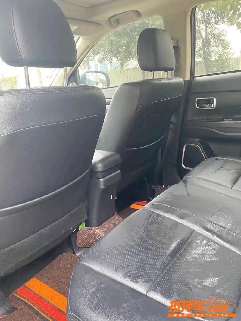 徐州18年三菱欧蓝德5