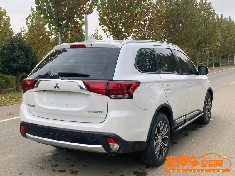 徐州18年三菱欧蓝德2