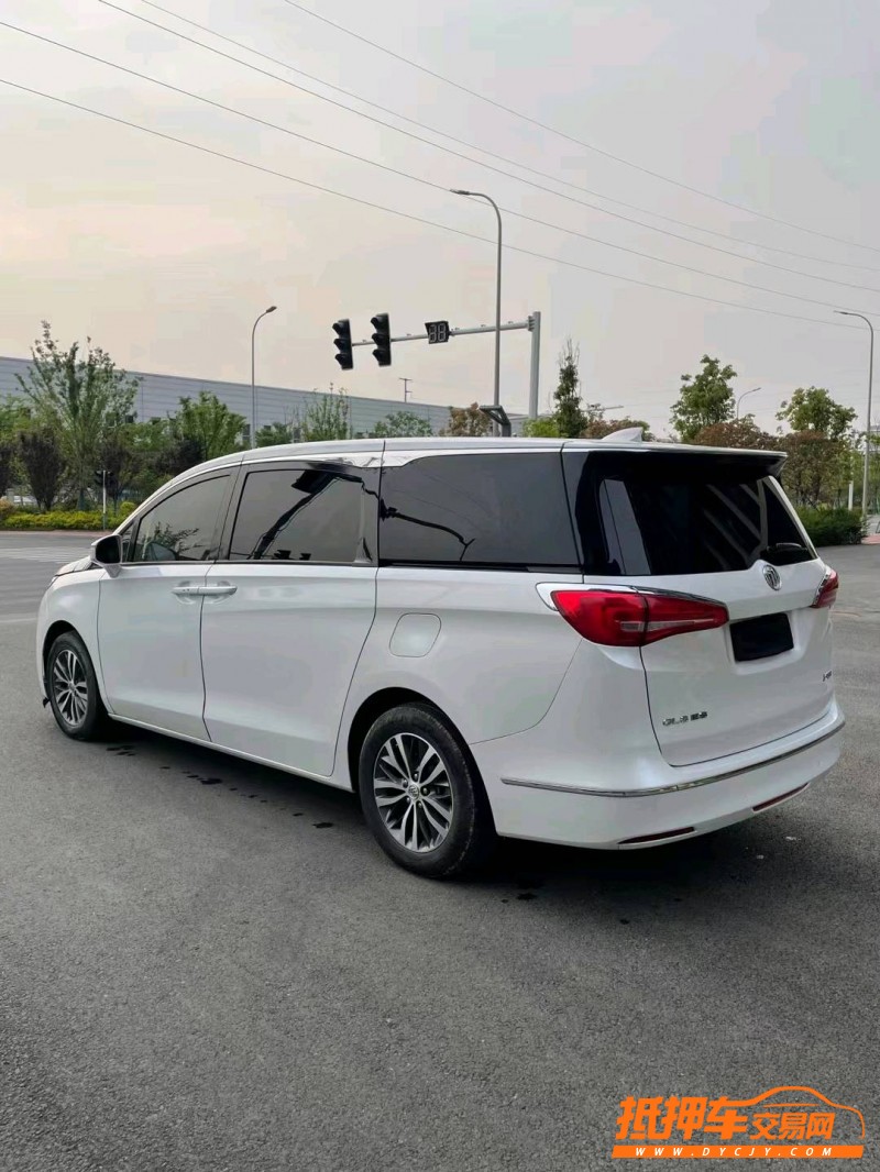 徐州18年别克GL82