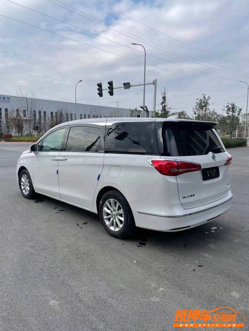 徐州19年别克GL82