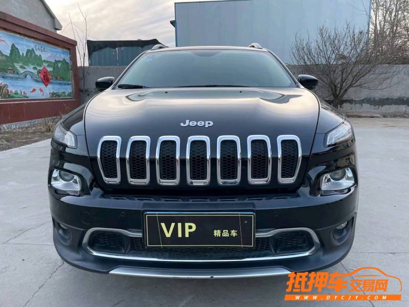 濰坊17年Jeep自由光1