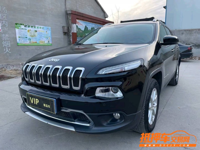 濰坊17年Jeep自由光3