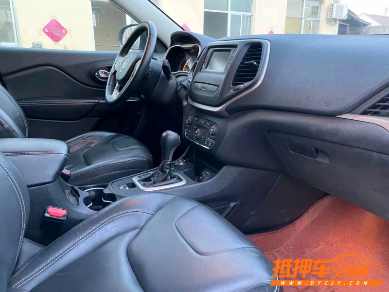 濰坊17年Jeep自由光6