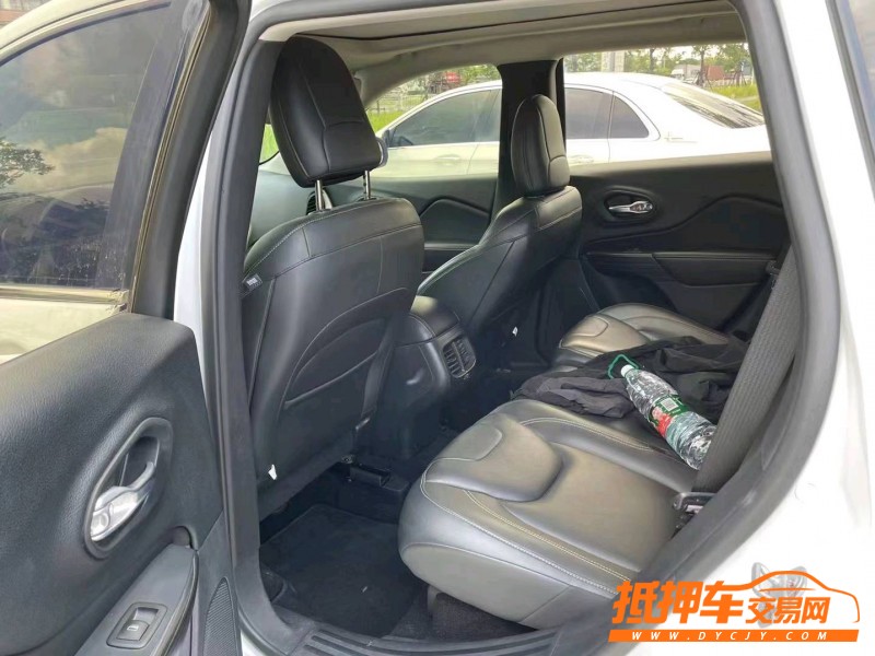 連云港17年Jeep自由光6