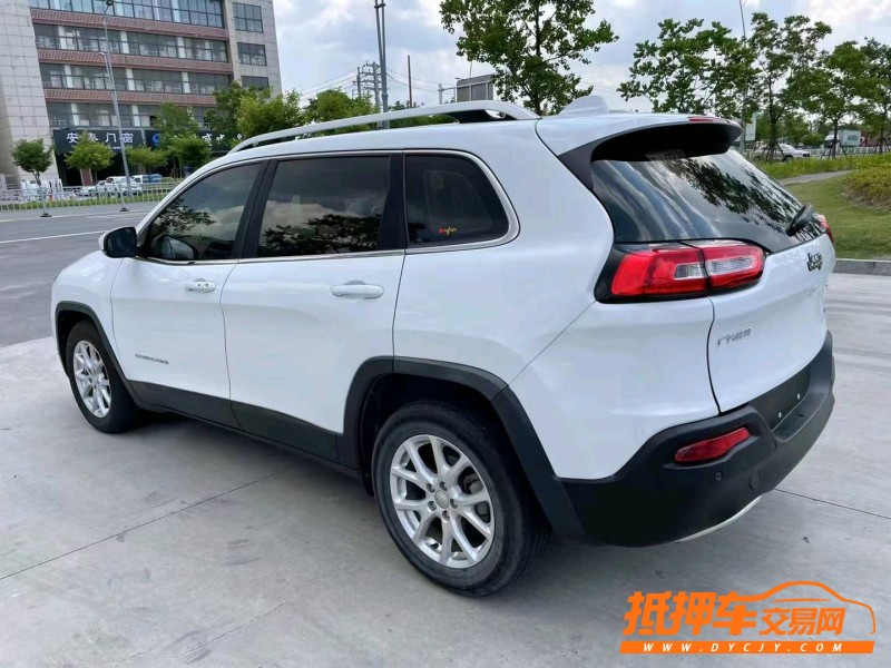 連云港17年Jeep自由光8