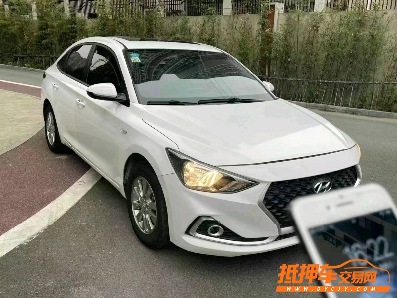 北京19年现代悦动2