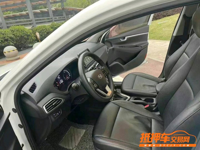 北京19年现代悦动9