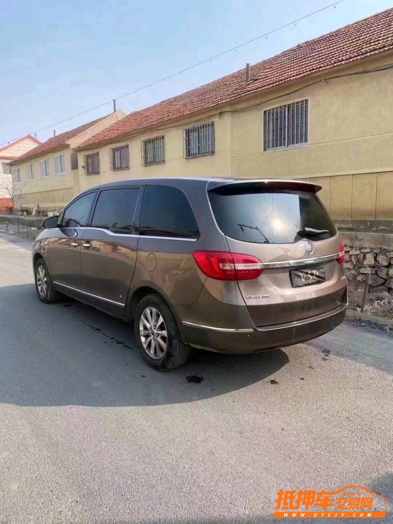 青岛18年别克GL86