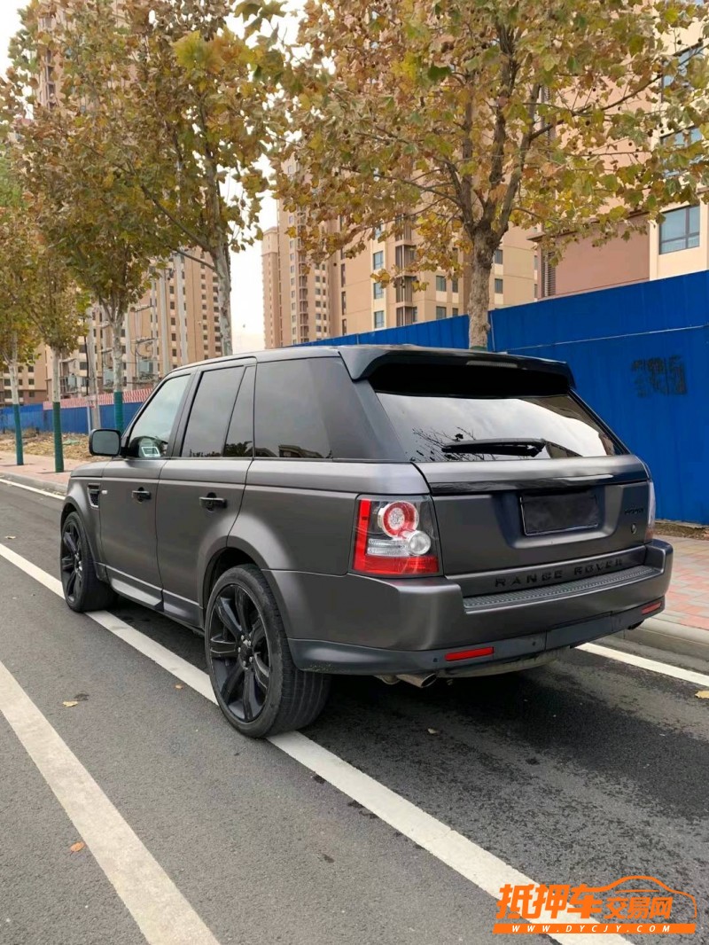 天津11年路虎揽胜运动7