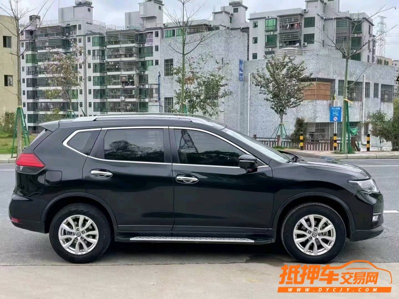 萍鄉18年日產奇駿5
