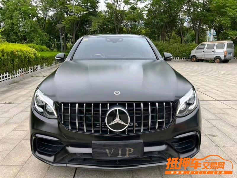 盐城19年奔驰GLC1