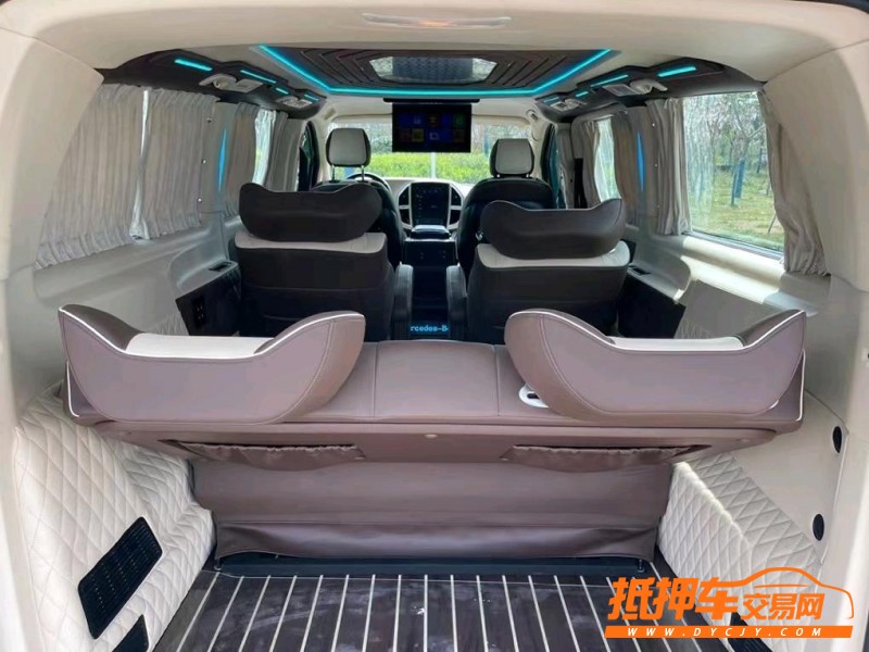 盐城20年奔驰威霆4