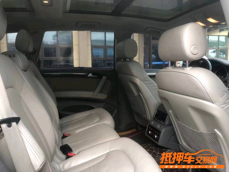 晉中13年奧迪Q74