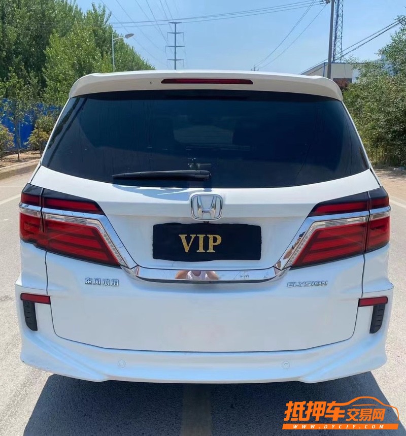 青岛18年本田艾力绅3