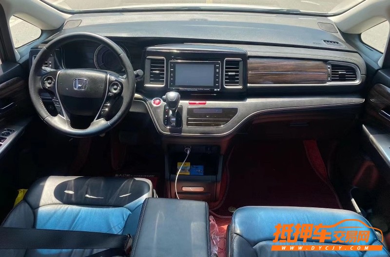青岛18年本田艾力绅7