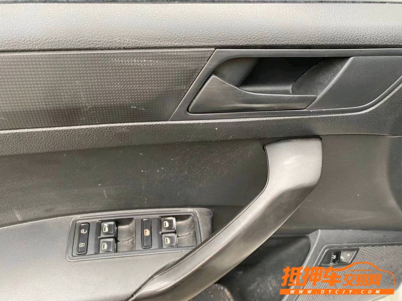 沈阳15年大众桑塔纳3