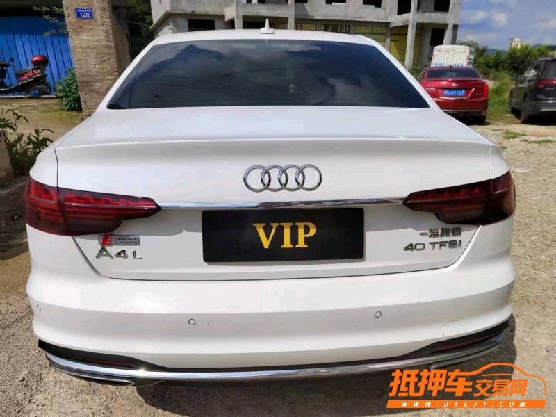 貴陽20年奧迪A4L8