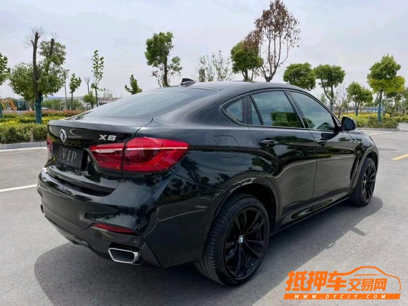 盐城19年宝马X68