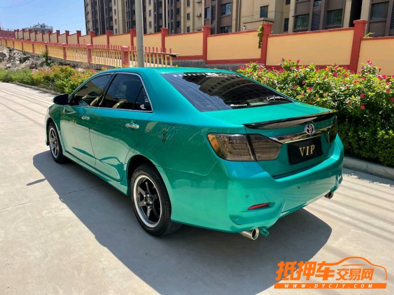 潍坊13年丰田凯美瑞4