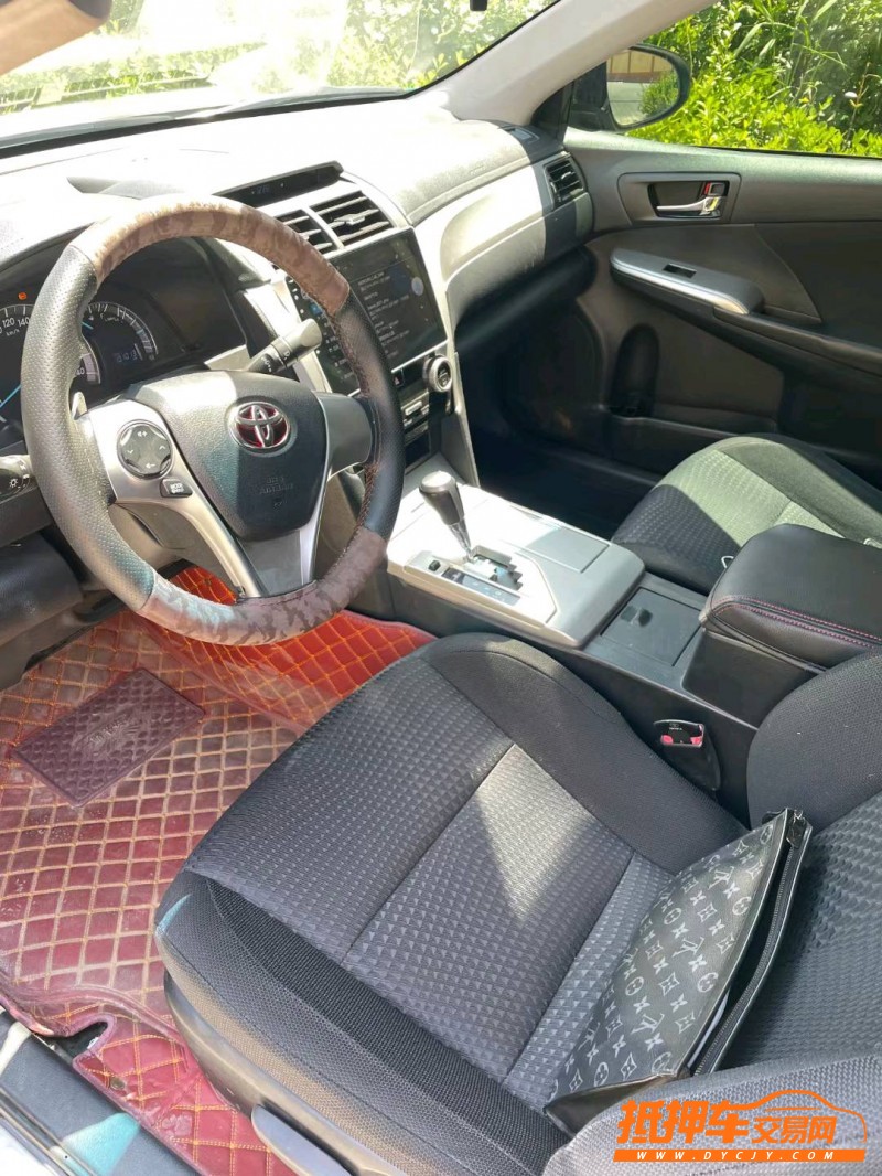 潍坊13年丰田凯美瑞7