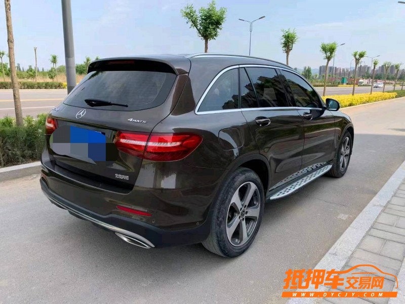 北京17年奔驰GLC9