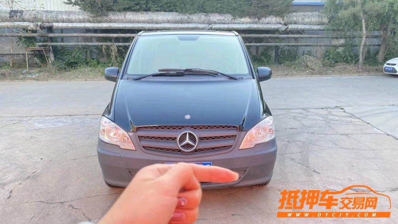 天津13年奔驰威霆1