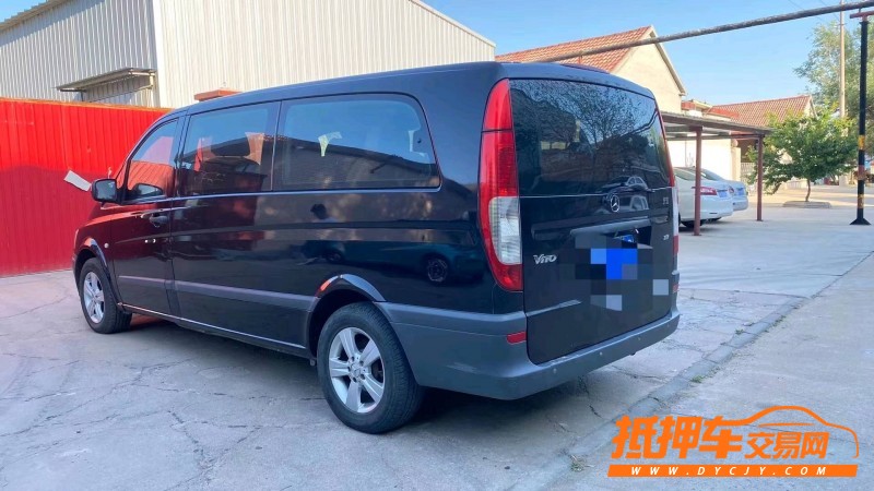 天津13年奔驰威霆7