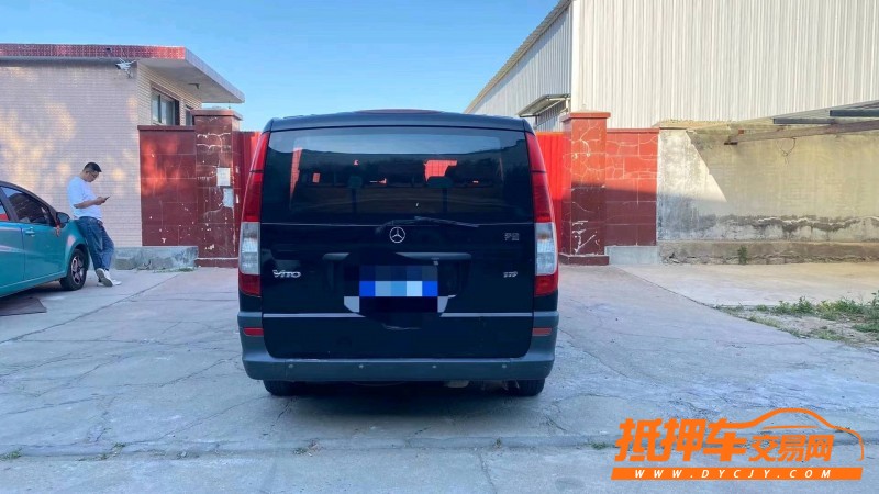 天津13年奔驰威霆9